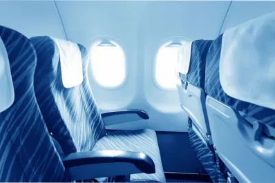 La fila prohibida: el desconcertante motivo por el que una aerolínea omitió estos asientos