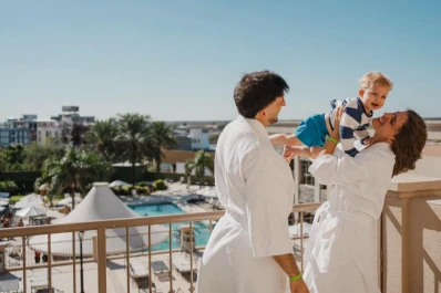 Vacaciones de invierno en familia: confort, relax y diversión en Hotel Casino Amerian Carlos V