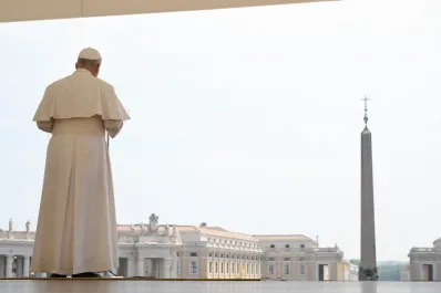 El papa León XIV clama por paz mundial y asistencia humanitaria