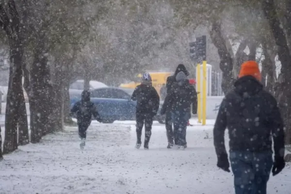Rige una alerta por vientos y nevadas para el Día del Padre: ¿cuáles serán las provincias en riesgo?