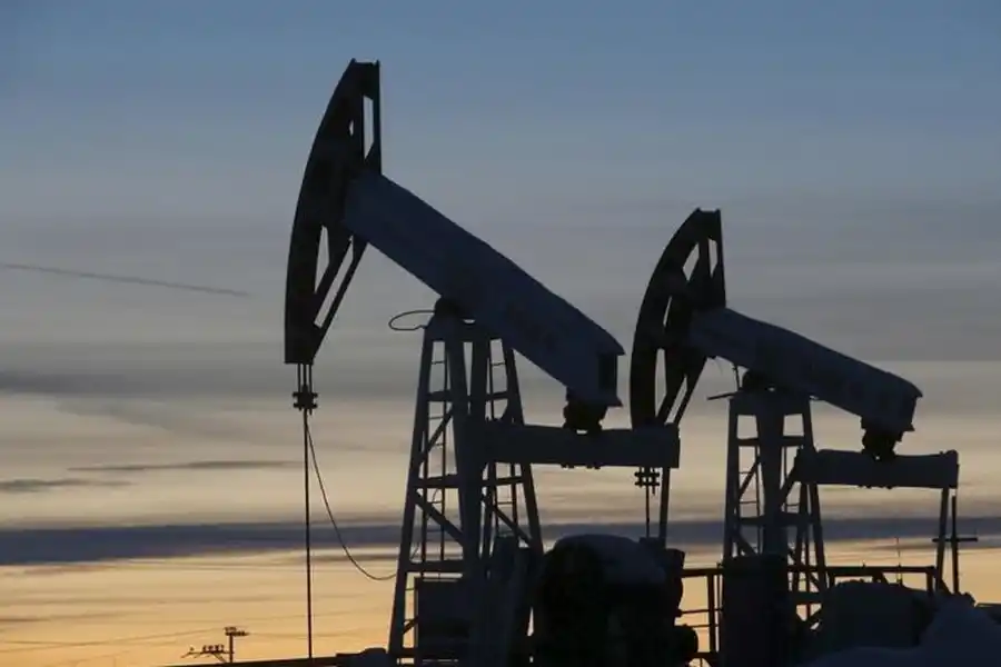 Los bombardeos entre Israel e Irán impactaron en las Bolsas y dispararon el precio internacional del petróleo