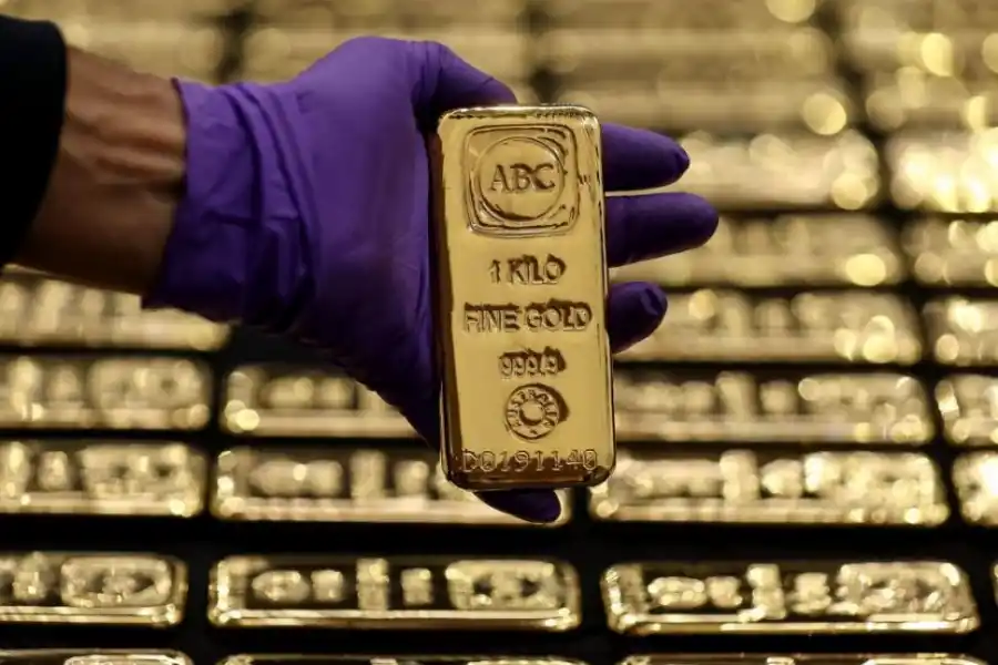 Los bombardeos entre Israel e Irán impactaron en las Bolsas y dispararon el precio internacional del petróleo