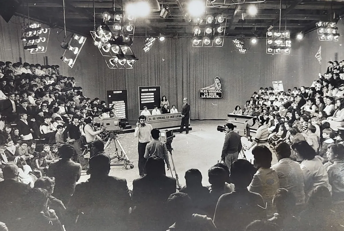 Esta foto es de la transmisión en vivo del certamen Sí, es verdad, lo dice LA GACETA