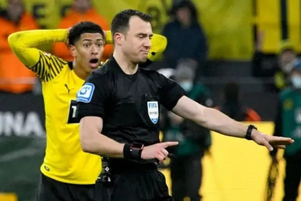 Un árbitro involucrado en arreglos de partidos dirigirá el debut de River en el Mundial de Clubes