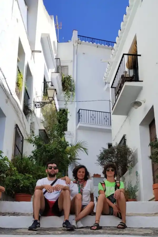 EUROPA. Indiana Garat (centro) decidió irse a vivir a España cuando tenía 61.