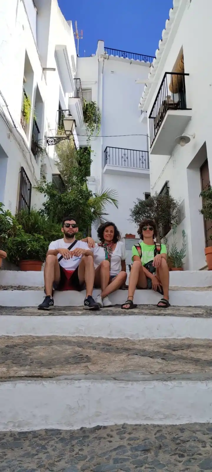 EUROPA. Indiana Garat (centro) decidió irse a vivir a España cuando tenía 61.