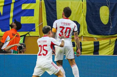 Ellos no querían jugar más: el argentino de Benfica que apuntó directo contra Boca Juniors