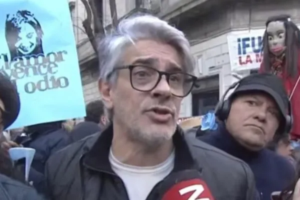 Pablo Echarri se acercó a la casa donde está presa Cristina Kirchner para expresarle su apoyo