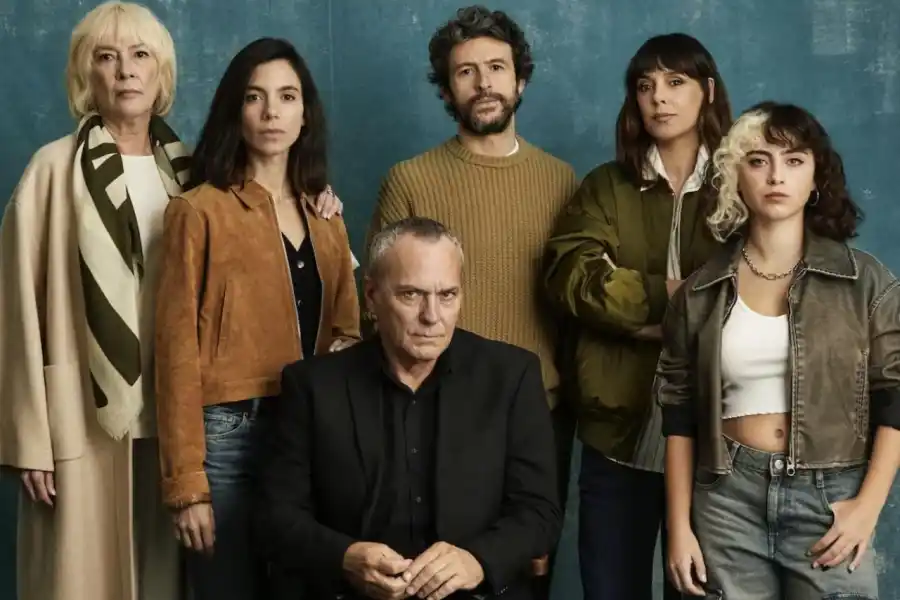 Un drama familiar llevó a José Coronado a ser tendencia mundial: la serie española que nadie puede dejar de ver