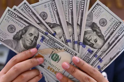 El dólar oficial bajó y se negoció a $1.160 en el Banco Nación