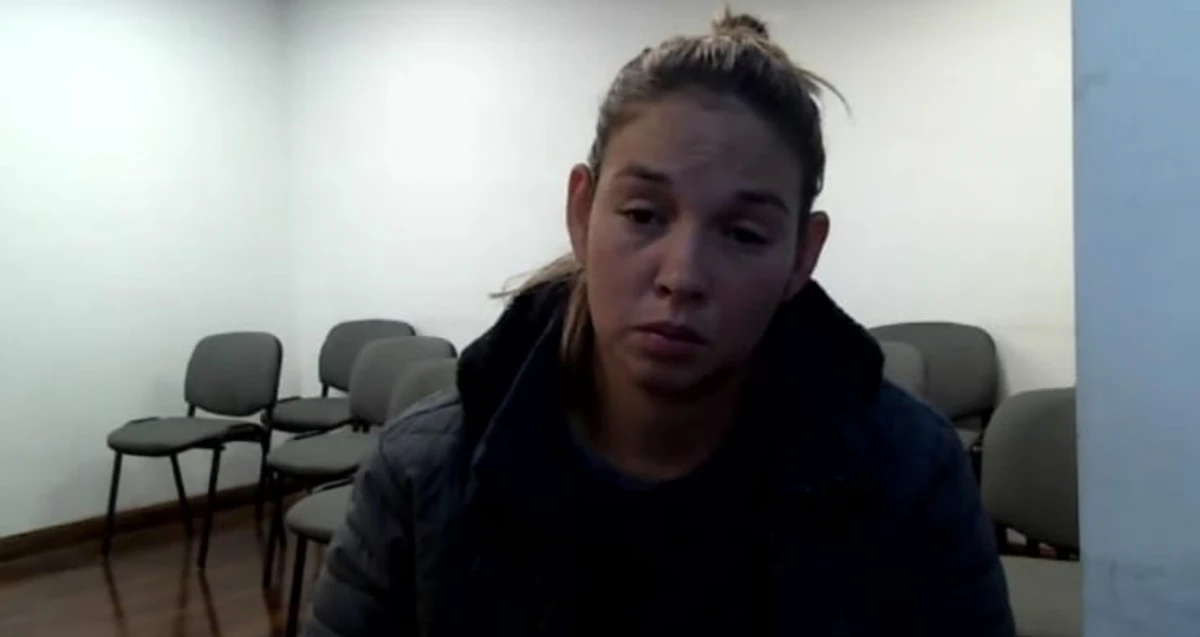 LA ACUSADA. Liliana Carrizo introdujo su mano en el bolsillo interno del saco del gobernador y extrajo el móvil.