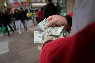 ¿Por qué se registró una baja en el valor del dólar?