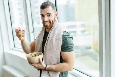 Estos alimentos no pueden faltarle a tu dieta proteica para ganar masa muscular