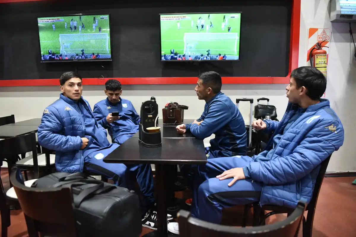 LOS PRIMEROS DEL SEGUNDO GRUPO. Coronel, 