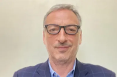 Encontraron muerto a un reconocido economista en Palermo y sospechan de un ataque de viudas negras