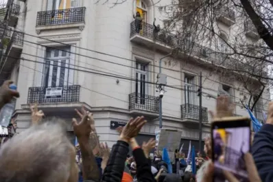 La noche triste de los perucas