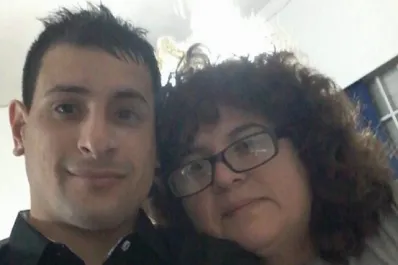 Decapitó a su mamá con un hacha y luego se fue caminando hasta una clínica a pedir ayuda