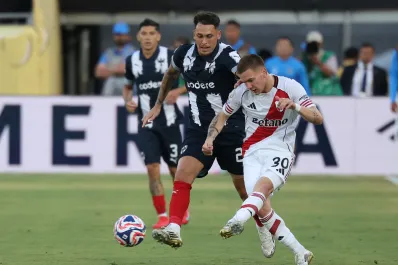 A River le faltó eficacia y todo se definirá en la última fecha