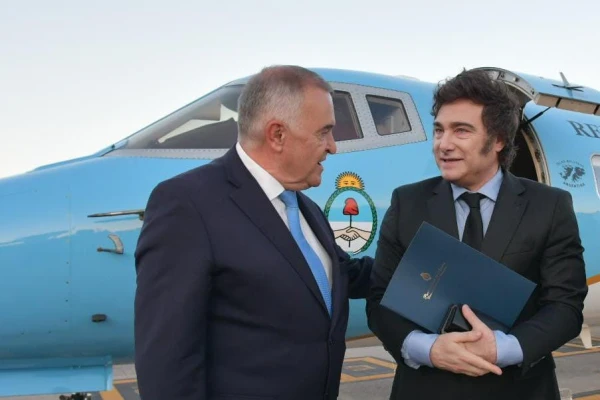 Los vínculos de Jaldo con CFK y Milei en el centro del escenario