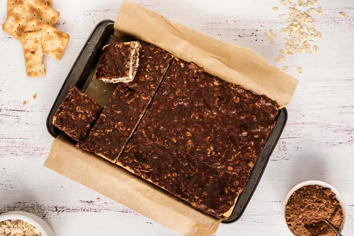 El postre rico en fibras para regular el estreñimiento: fácil, sin horno y lleno de chocolate