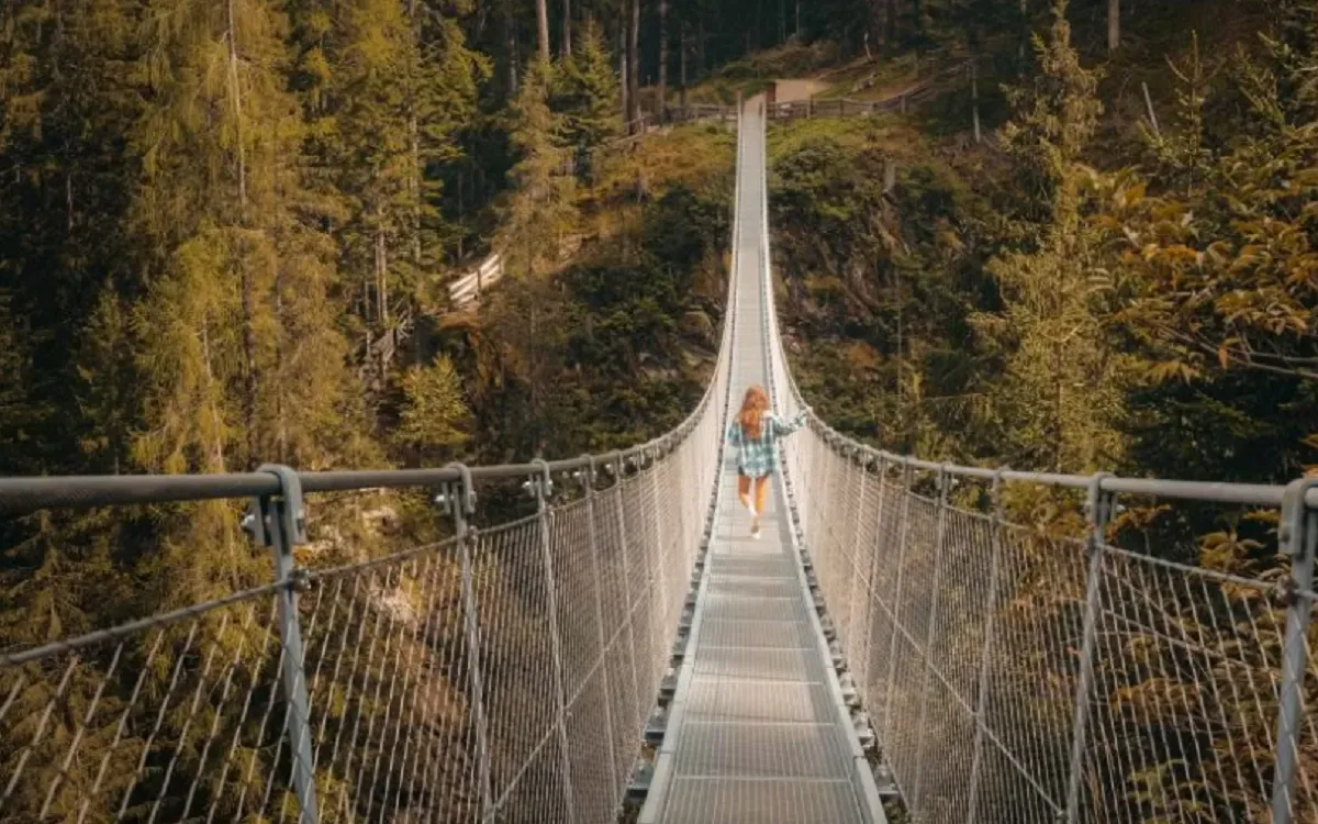 Planazo de verano en Málaga: el Caminito del Rey estrena el puente colgante peatonal más largo de España