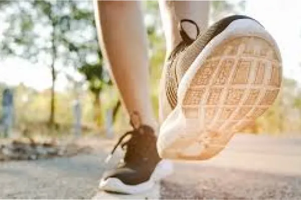Pies felices, cuerpo sano: guía completa para el cuidado podal durante todo el año