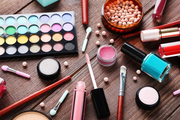 600x400_lista-mas-20-productos-cosmeticos-limpieza-prohibidos-anmat-1089298-115644.webp