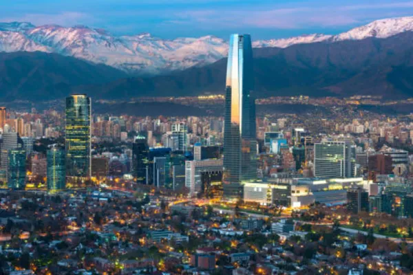 El sueldo promedio en Santiago de Chile es el más alto de la región y supera a Río y Buenos Aires