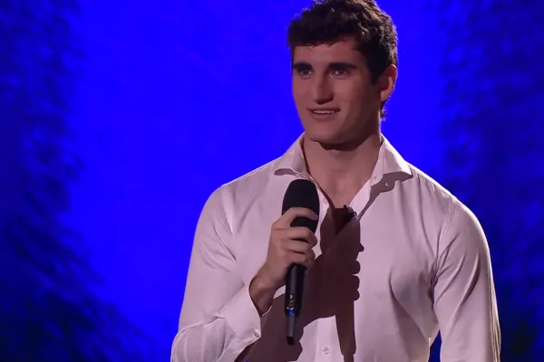 Quién es Pablo Cuello: el tucumano que deslumbró en La Voz con su voz grave y seductora