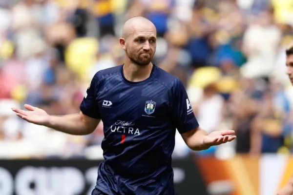 Trabaja en una escuela y estudia: la increíble historia del verdugo de Boca en el Mundial de Clubes