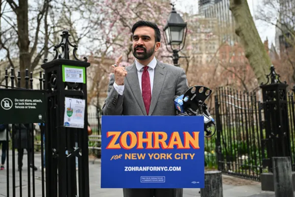 Un candidato joven, socialista y musulmán quiere ser alcalde de Nueva York