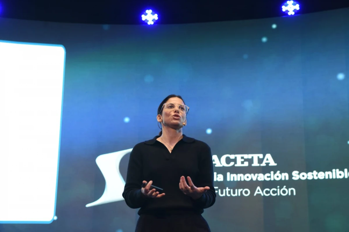 EXPOSITORA. Sofía Contreras cerró el evento de Experiencia Innovación Sostenible en el hotel Hilton. LA GACETA / FOTO DE ANALÍ JARAMILLO