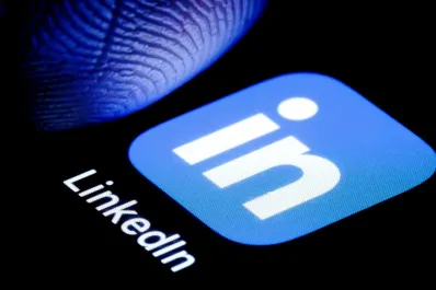 “Cuando algo parece demasiado escrito por IA, la comunidad te critica”, dice el CEO de LinkedIn