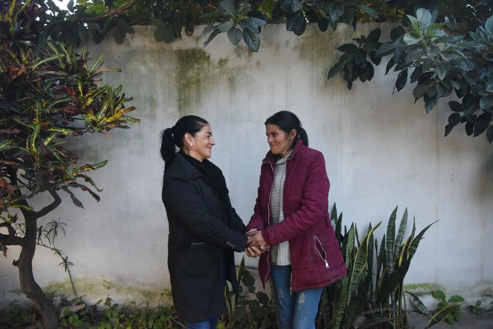 APOYO MUTUO. Mary Ponce fue de gran ayuda para Celeste Rojas, quien se está recuperando de su adicción.