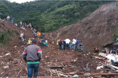 Lluvias torrenciales: 14 muertos por un alud que enterró dos barrios de Colombia