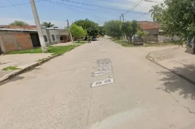 Amenazó a una vecina, le destrozó el auto con una masa y terminó en un calabozo