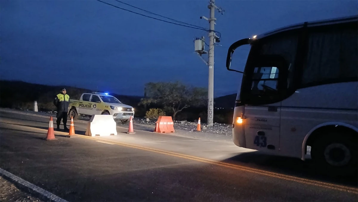 Ola de frío: la ruta 307 sigue cortada en Las Mesadas y está suspendido el tránsito hacia Tafí del Valle