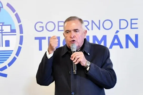 Jaldo anunció la reactivación de 1.700 viviendas en Tucumán