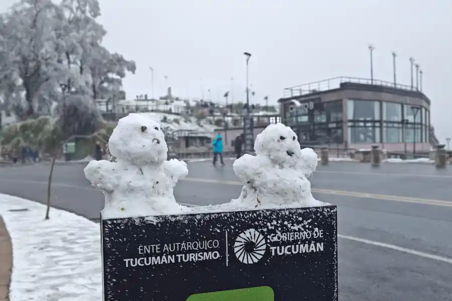 LA GACETA FOTOS DE ANA LÍA JARAMILLO