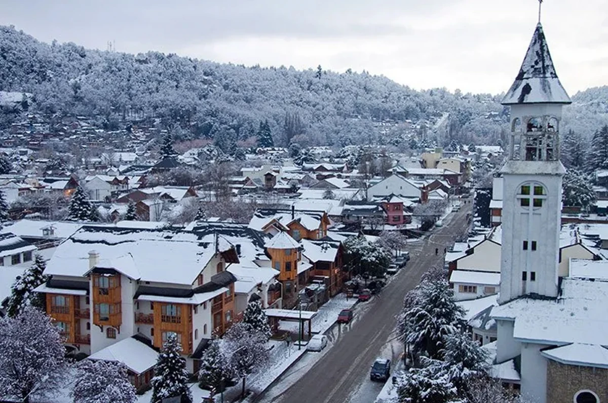 Aunque se esperaban temperatuars bajas en Chapelco, los registros superaron todas las expectativas.