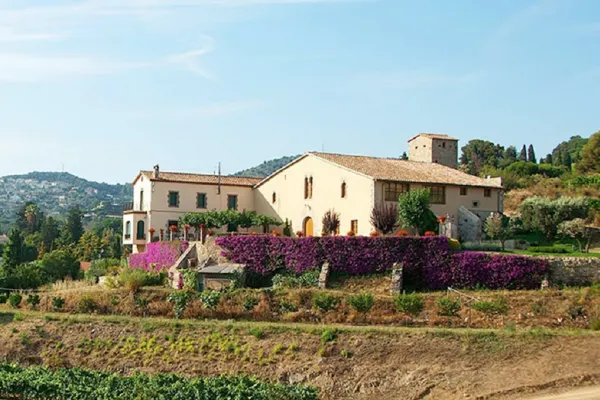 Alella, el secreto mejor guardado de Barcelona: entre los 10 pueblos más ricos de España