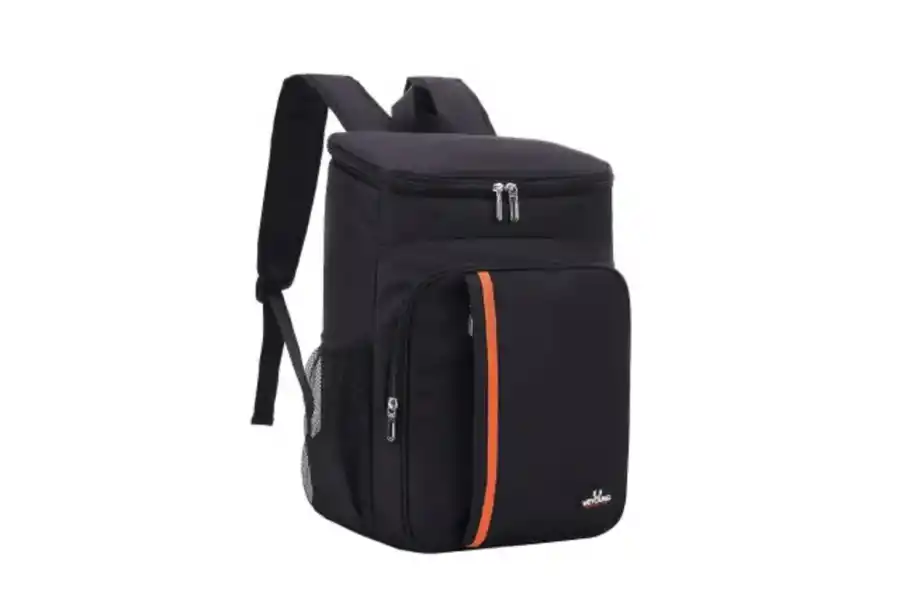 Para la playa o la montaña: las mochilas nevera, el imprescindible del verano que cuesta poco más de 10 euros