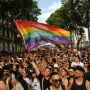 EEUU elimina la línea para minorías sexuales en su asistente de prevención de autoagresiones