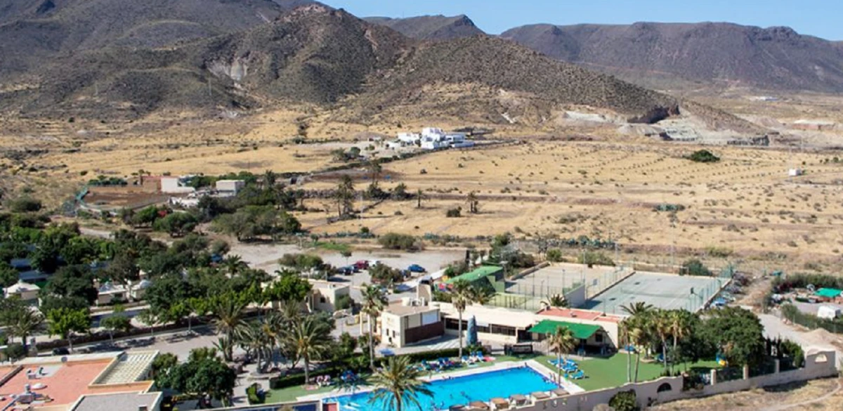 España: el camping Los Escullos busca personal para la temporada alta