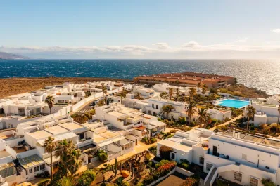 Cuánto cuesta comprar una casa en la costa española: Ibiza lidera los precios y Galicia ofrece las mejores oportunidades