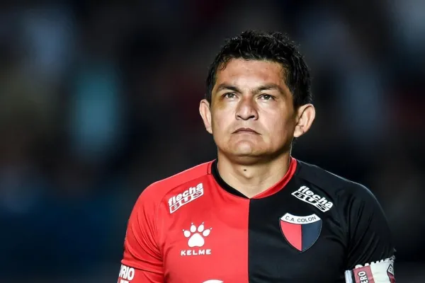 “Pulga” Rodríguez finalizaría su vínculo con Atlético Tucumán y habría dado el visto bueno para regresar a Colón