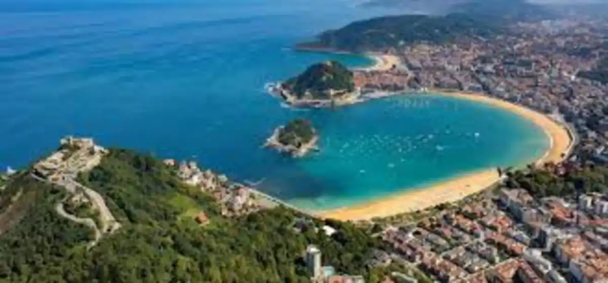 Ondarreta, la playa vasca que enamoró a Bruce Springsteen y conquista cada verano