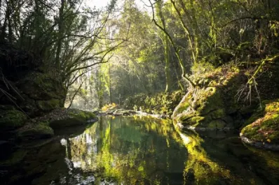 La joya natural de Portugal a un paso de España: piscinas salvajes y rutas de senderismo