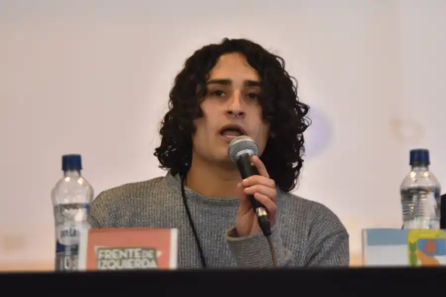 REPRESENTANTE DEL FIT. Nicolás Ale cruzó al PJ y a la UCR y el debate se encendió. / LA GACETA, OSVALDO RIPOLL