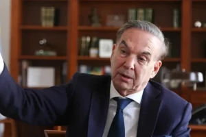 Pichetto criticó a Sturzenegger: Atrasa 200 años y con esta apertura estúpida van a destruir a la industria